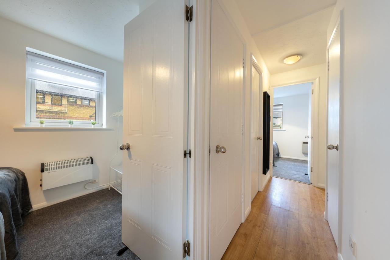 Luxury 2 Bed Apartment Stansted Airport Bishops Stortford Бишопс-Стортфорд Экстерьер фото