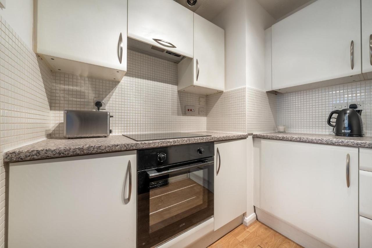 Luxury 2 Bed Apartment Stansted Airport Bishops Stortford Бишопс-Стортфорд Экстерьер фото